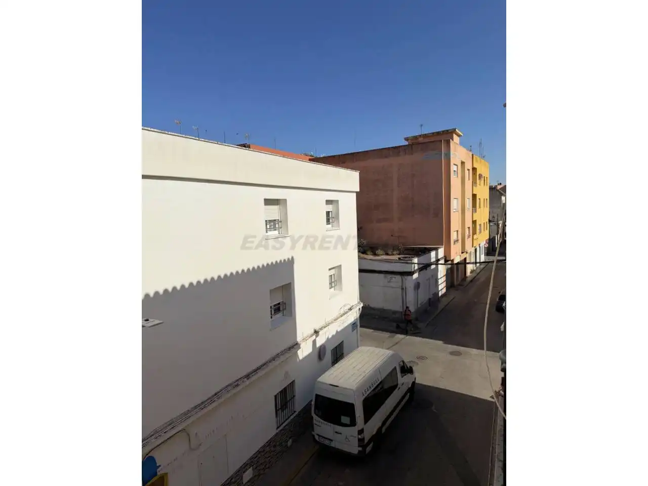 Außenansicht von Loft zur Miete in La Línea de la Concepción mit Klimaanlage, Möbliert und Alarm