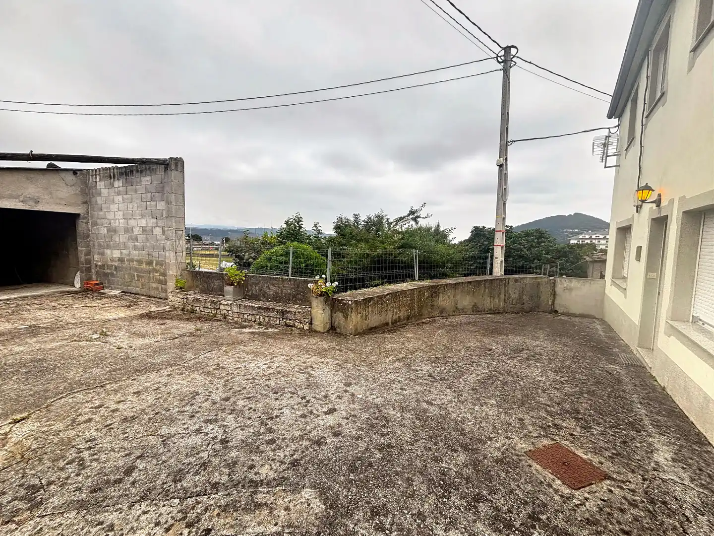 Außenansicht von Haus oder Chalet zum Verkauf in Viveiro mit Heizung, Privatgarten und Abstellraum