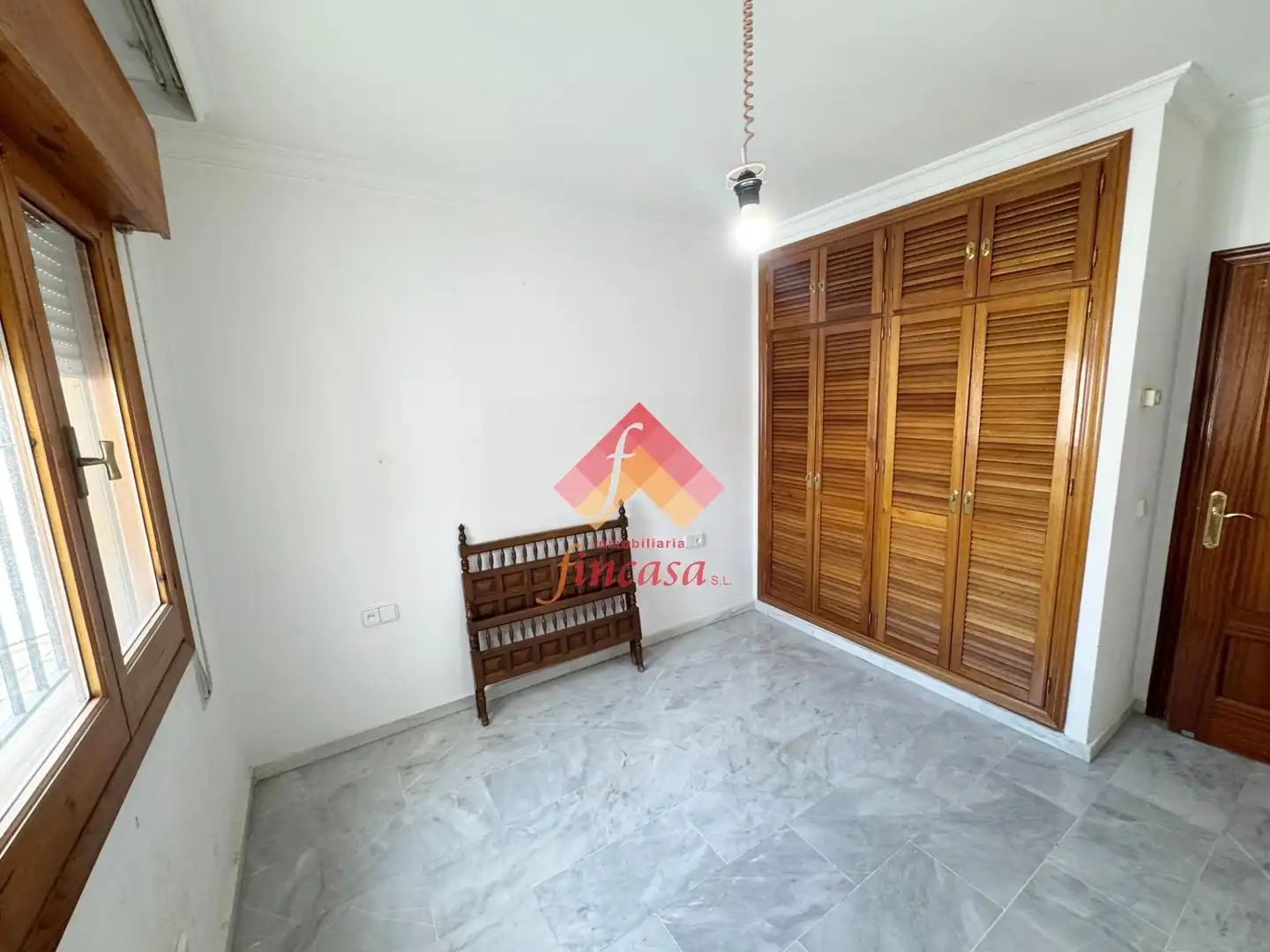 Piso en venta en Ronda con Calefacción, Trastero y Amueblado
