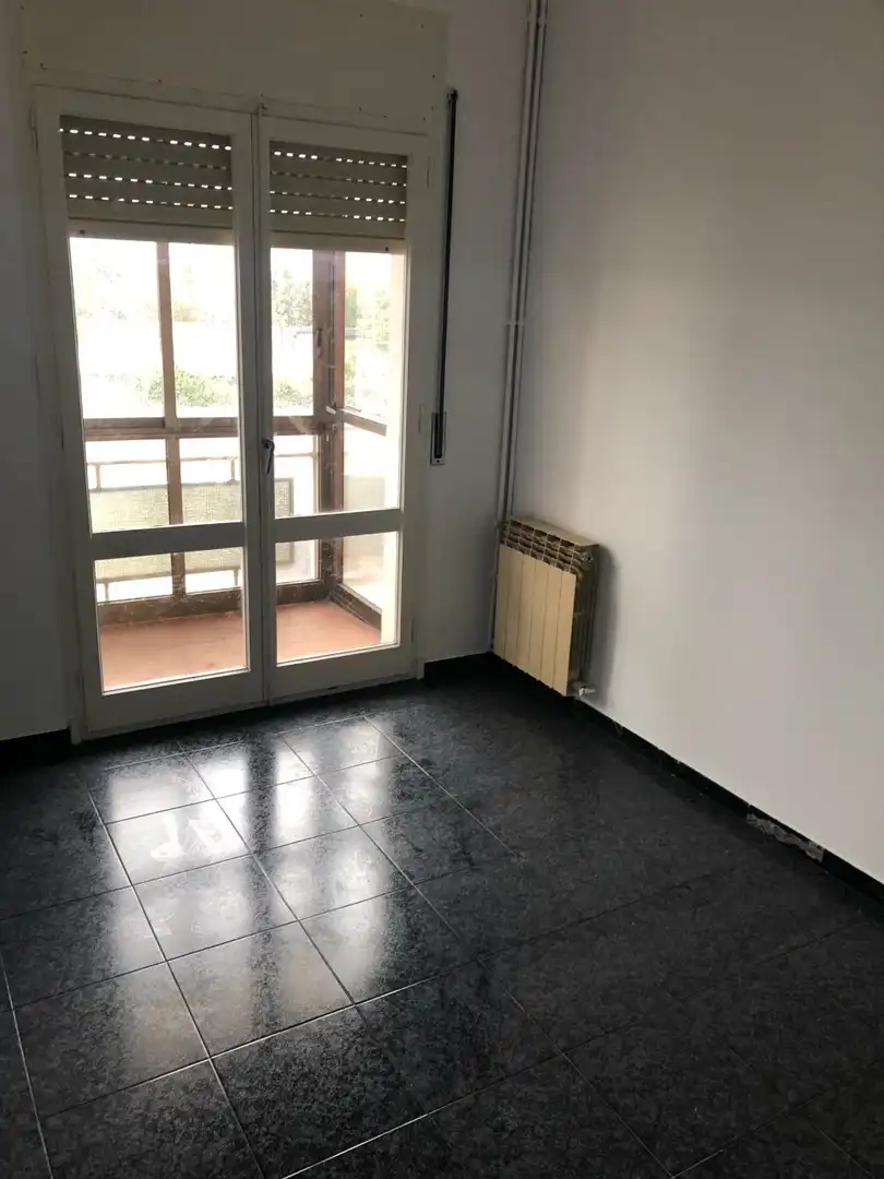 Buildings for sale in La Granada