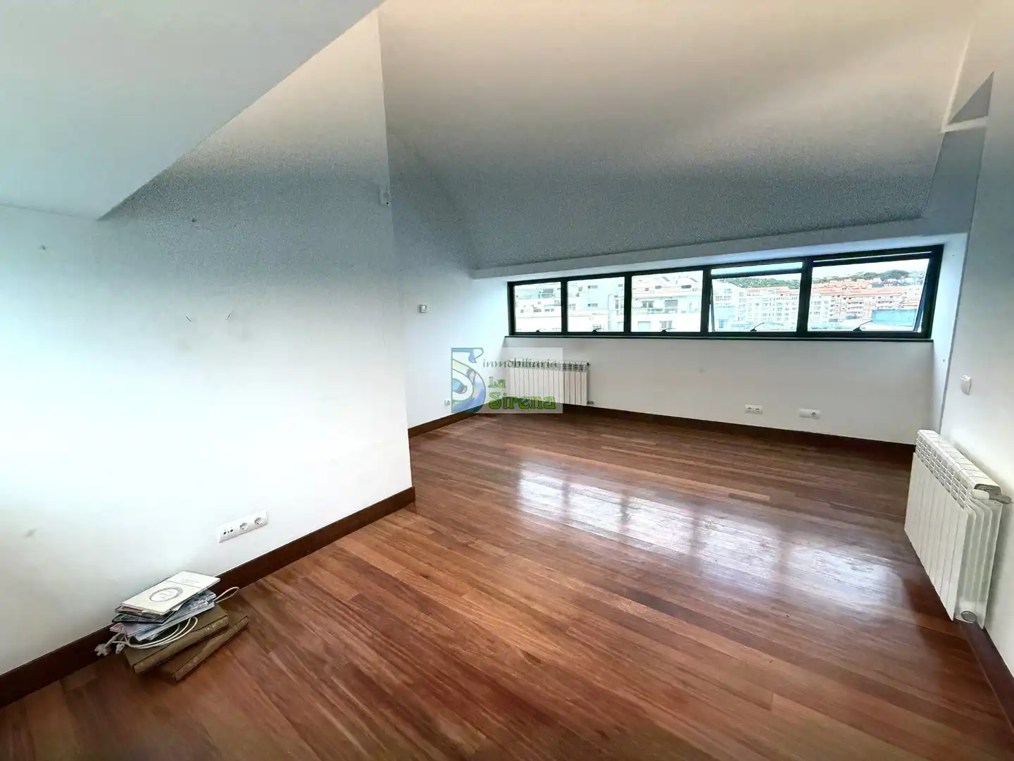 Piso en venta en Castro-Urdiales con Calefacción, Terraza y Piscina