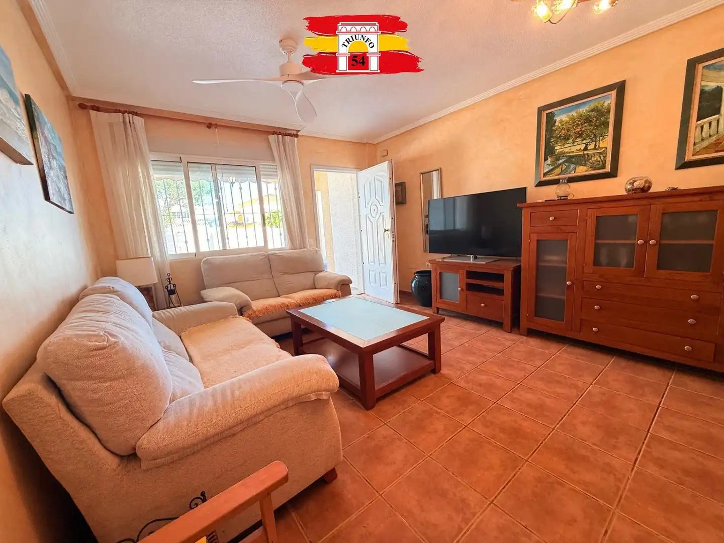 Sala de estar de Casa adosada en venta en Pilar de la Horadada con Aire acondicionado, Calefacción y Jardín privado