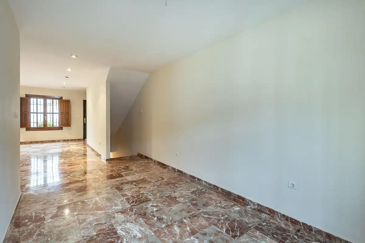 Reihenhaus zur Miete in Callejón Aynadamar 5, imagen 8