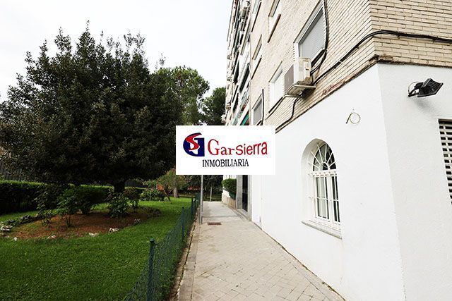 Exterior view of Flat for sale in  Madrid Capital  with Heating