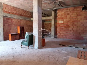 Gewerbefläche zur Miete in Calle Atenas