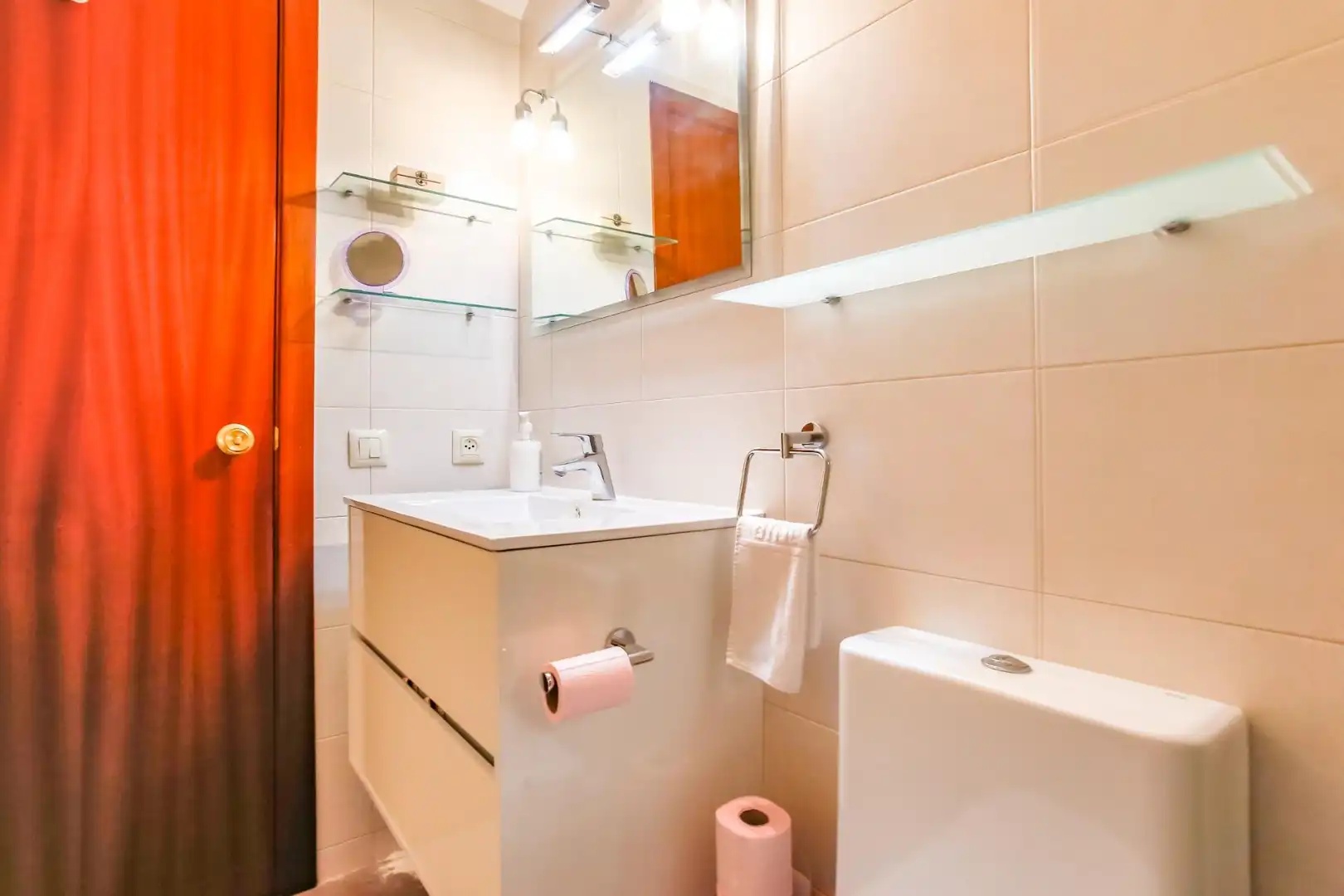 Baño de Casa adosada en venta en El Vendrell con Calefacción, Terraza y Balcón