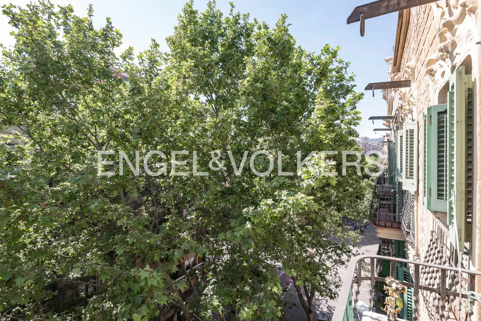 Exterior view of Attic for sale in Barcelona  with Air Conditioner, Heating and Furnished