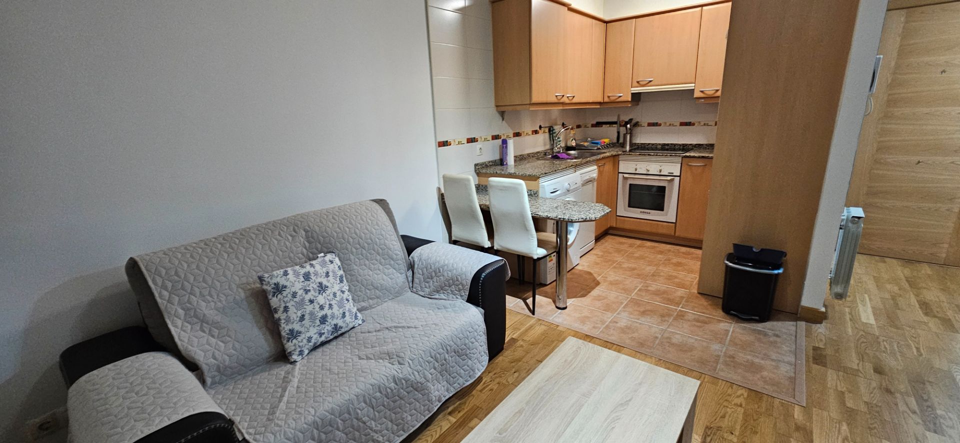 Kitchen of Flat to rent in Narón  with Furnished