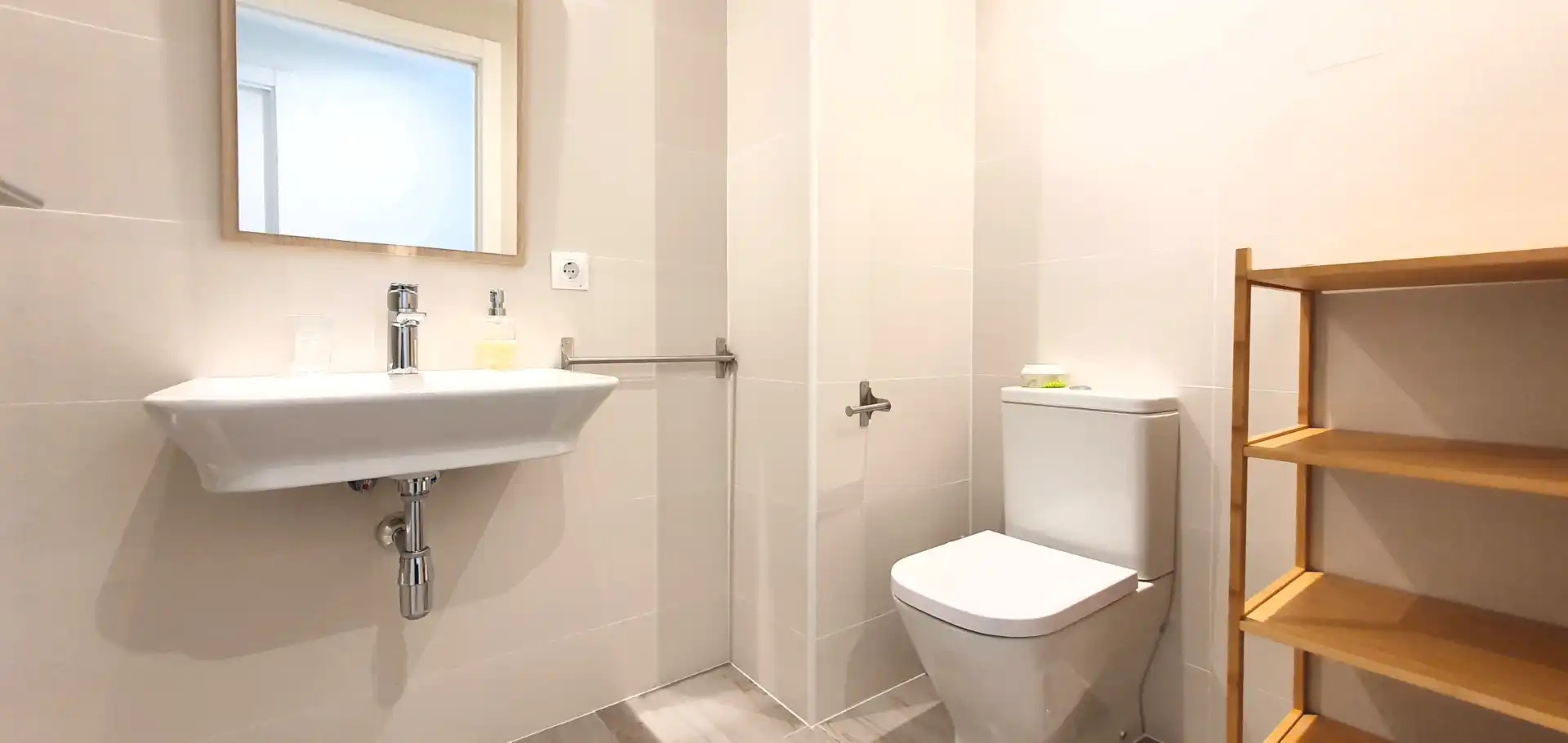 Bathroom of Apartments for rent in Dénia  with Air Conditioner, Heating and Terrace