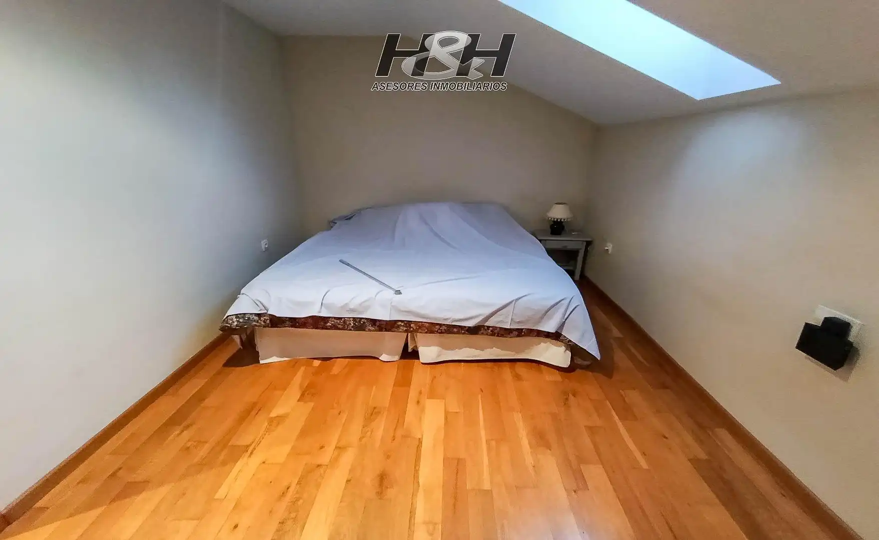 Habitación de Casa o chalet en venta en Burjassot con Aire acondicionado, Calefacción y Trastero