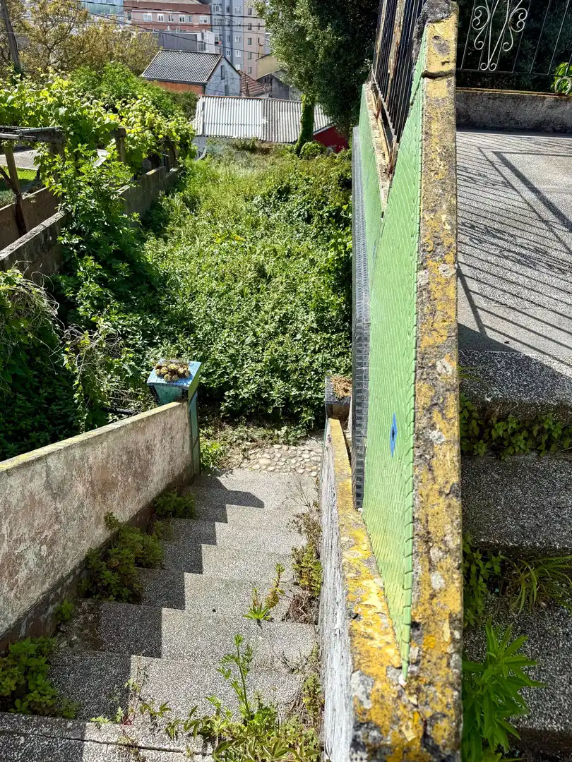 Jardí de Casa o xalet en venda en A Coruña Capital  amb Traster