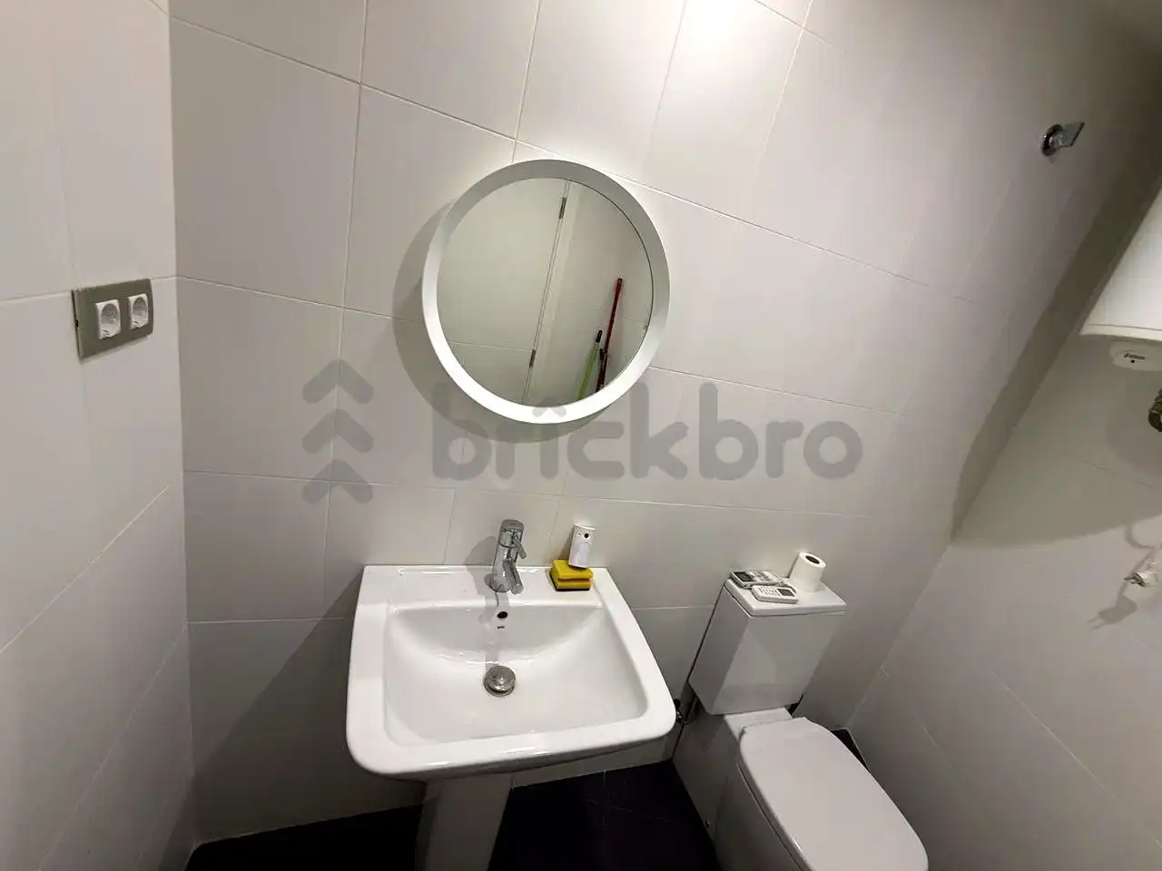 Baño de Oficina de alquiler en Matadepera con Aire acondicionado