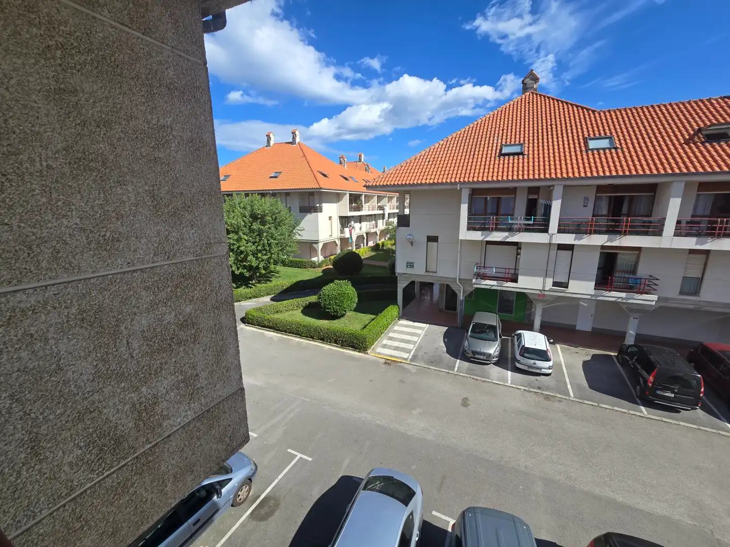 Parking de Piso en venta en Bareyo con Calefacción, Terraza y Amueblado