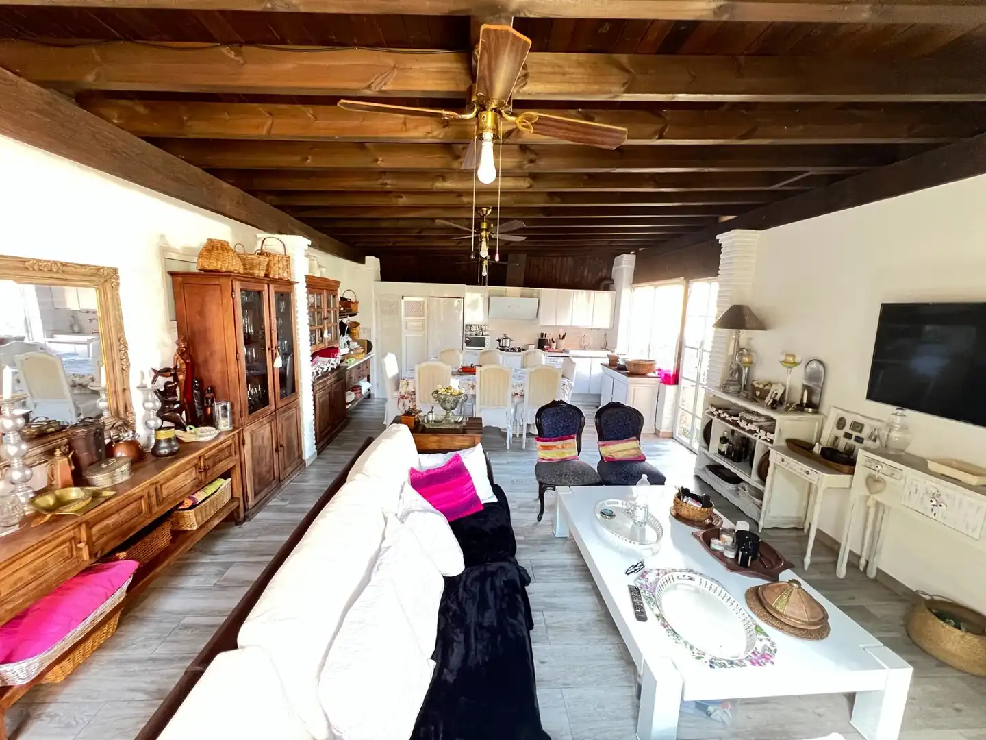 Sala d'estar de Casa o xalet en venda en Alhaurín de la Torre amb Aire condicionat, Jardí privat i Terrassa