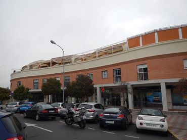Locale commerciale in vendita a C/ Glorieta El Garrotal - Ed El Jaral -