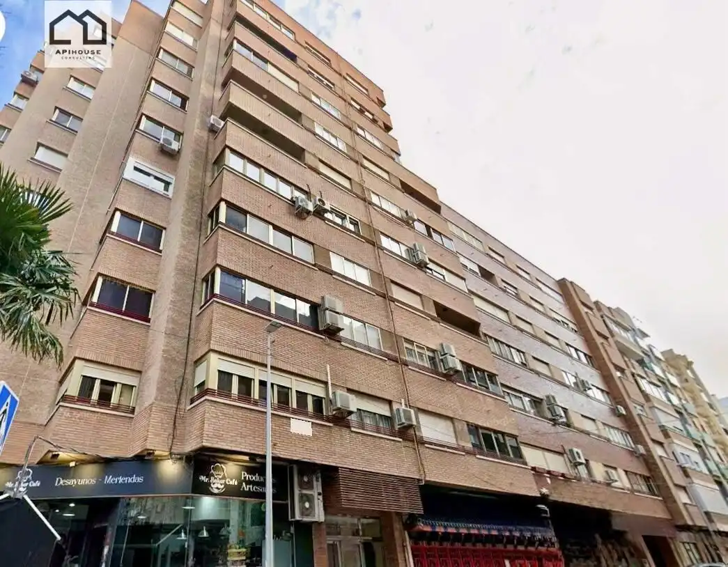 Vista exterior de Pis de lloguer en Cartagena amb Terrassa, Moblat i Balcó