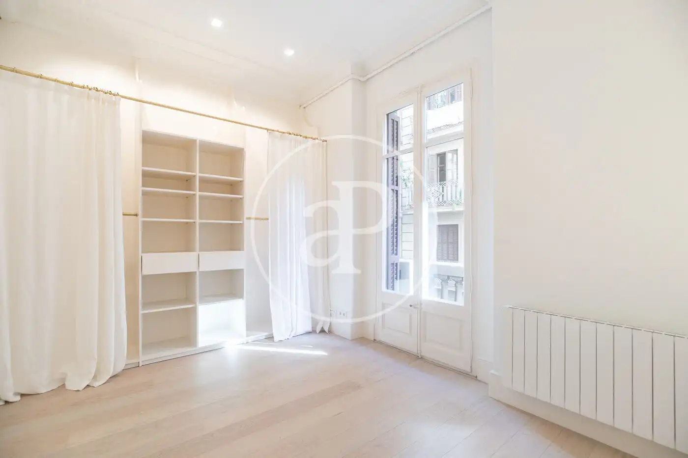Habitación de Piso en venta en Barcelona con Aire acondicionado, Calefacción y Jardín privado