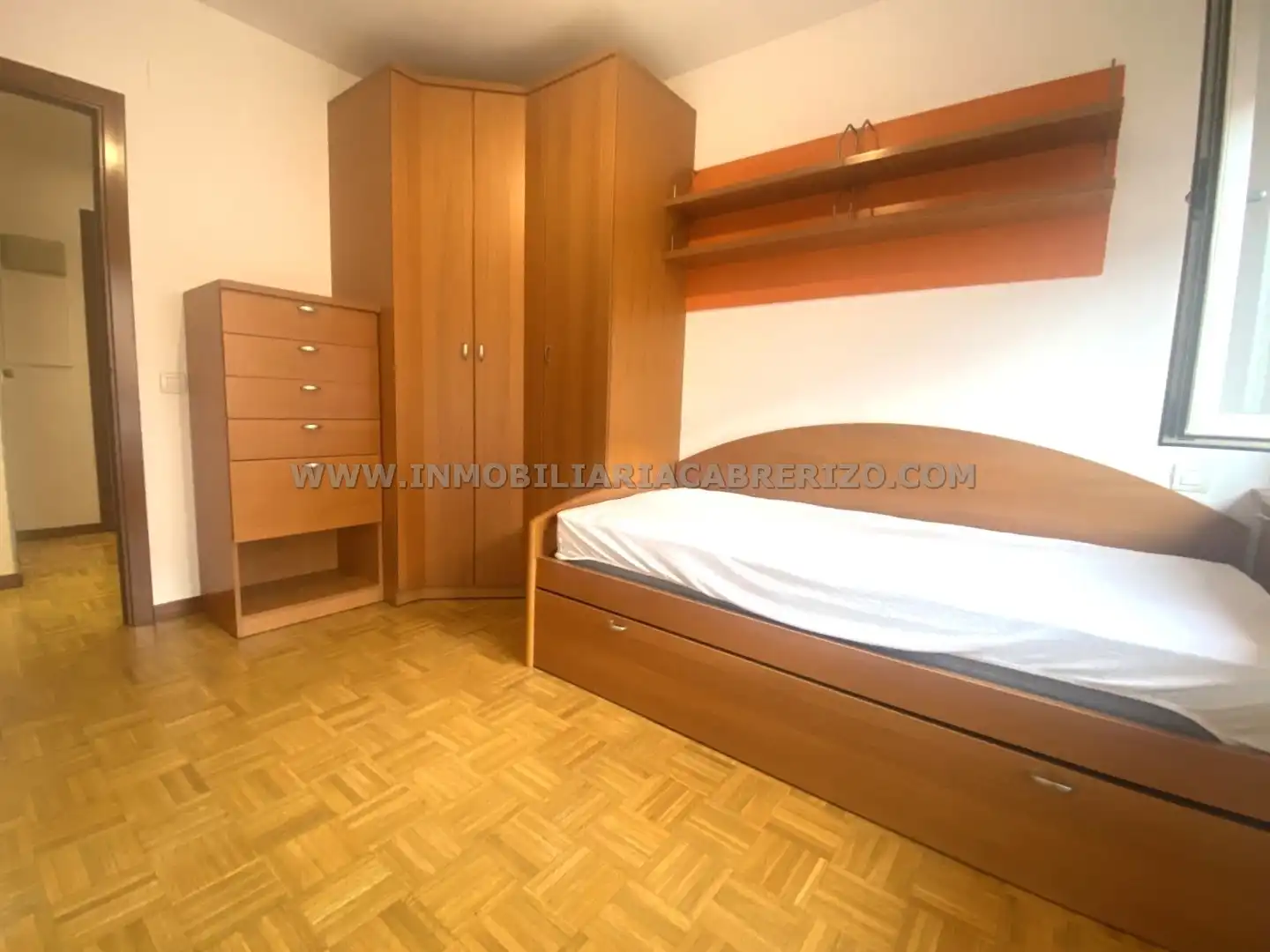 Habitación de Piso en venta en  Pamplona / Iruña con Calefacción, Jardín privado y Parquet