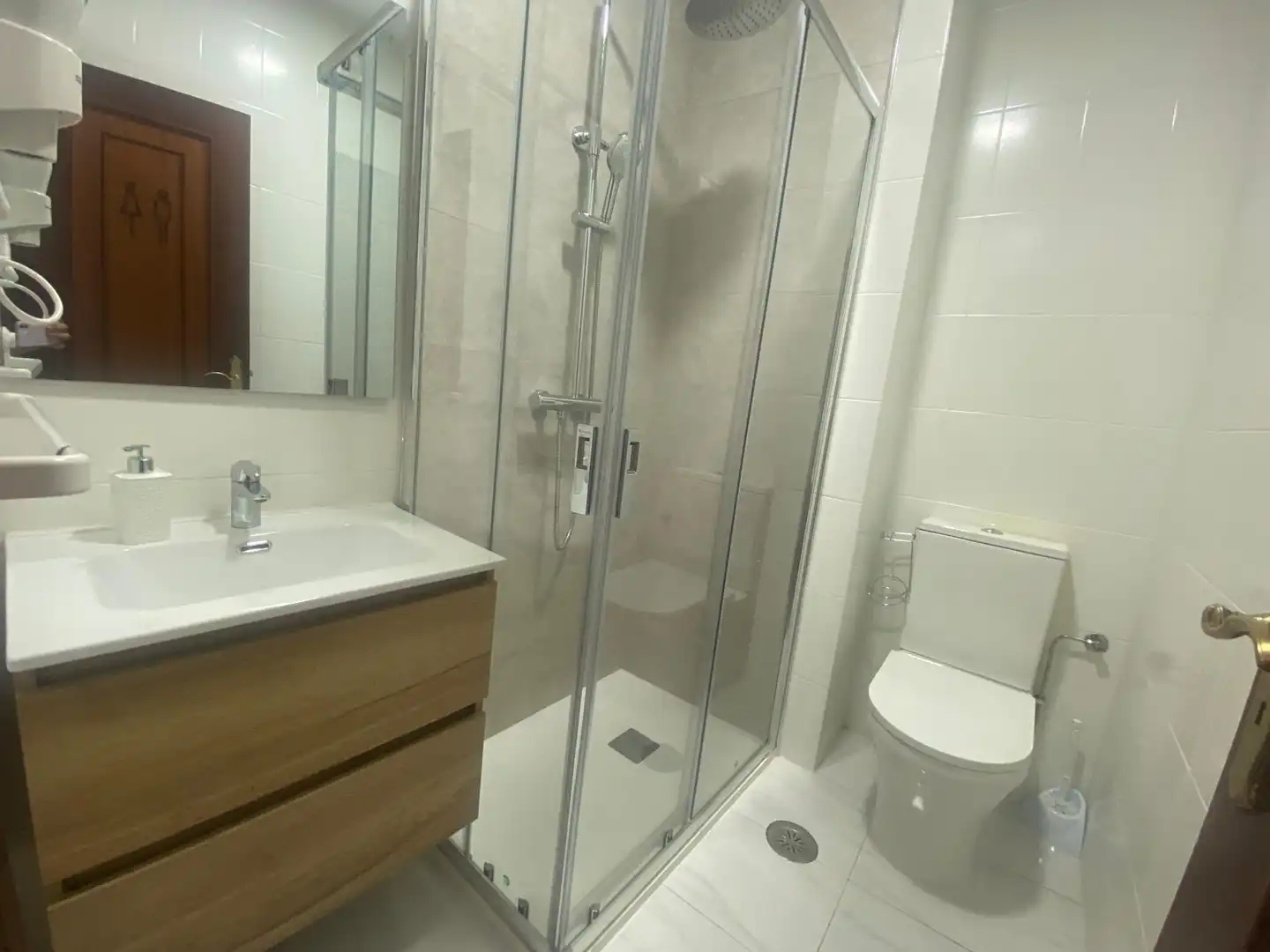 Bathroom of Flat for sale in Caldas de Reis  with Parquet flooring