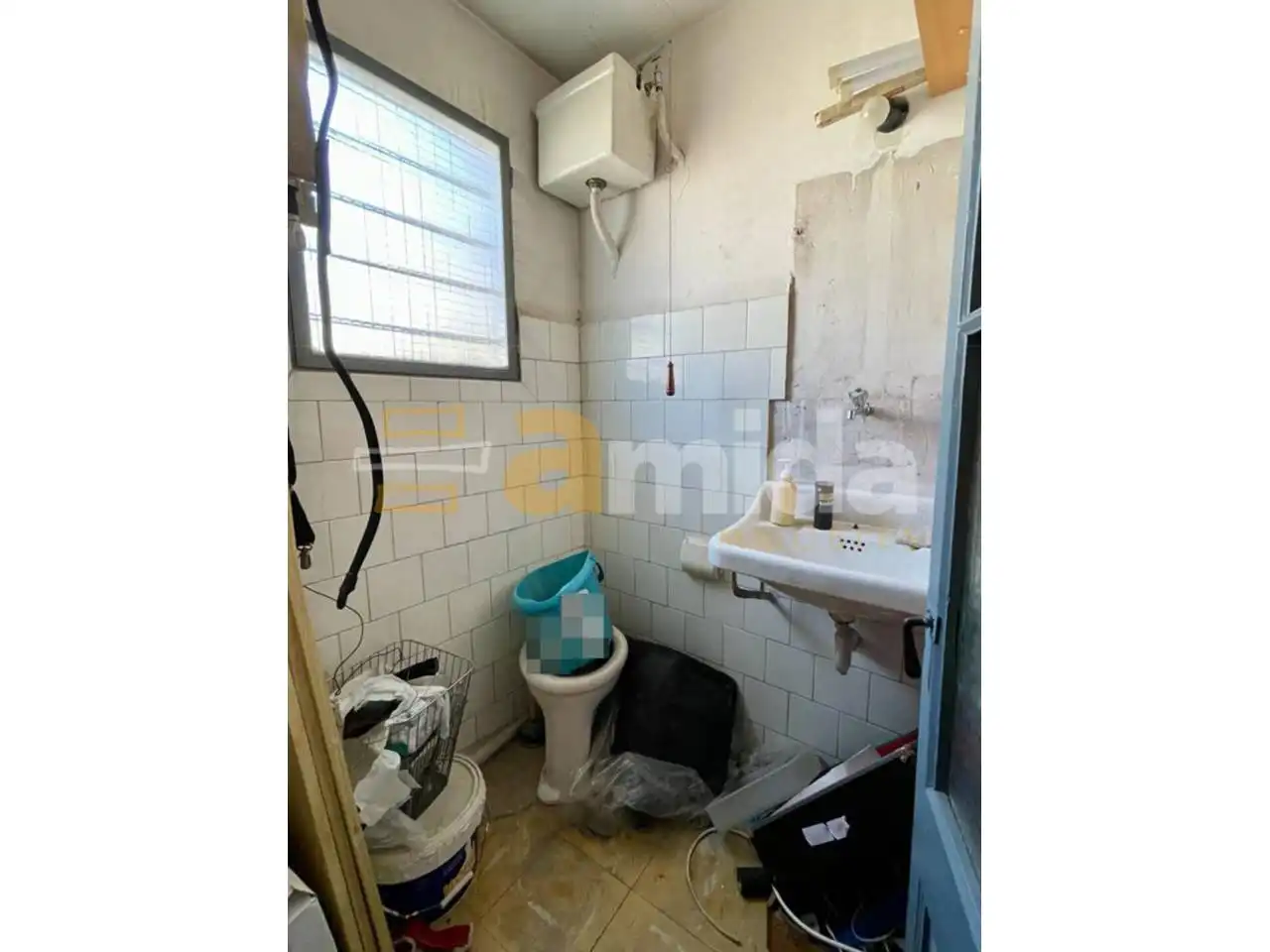 Badezimmer von Gebäude zum Verkauf in Sabadell