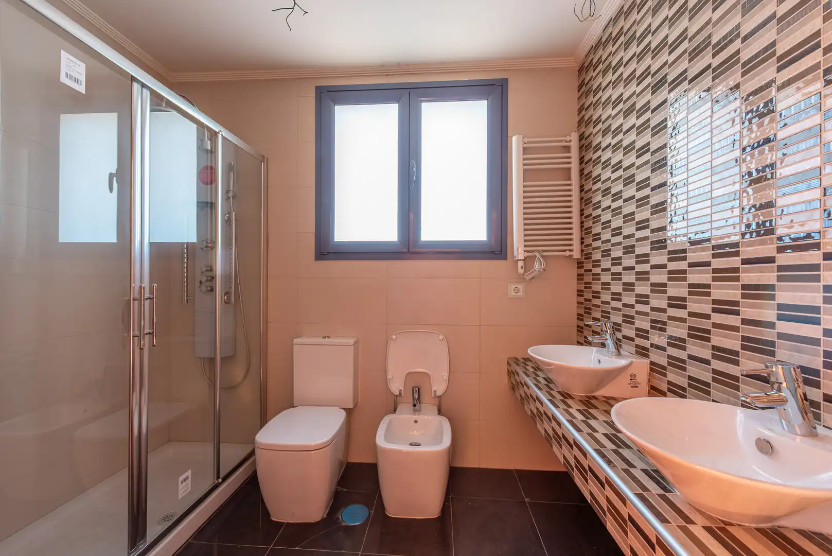 Bathroom of Attic for sale in Sevilla  with Air Conditioner, Heating and Parquet flooring