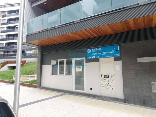 Local comercial en Alquiler en Estella Lizarra, 10 en Amara Zaharra - Arbaizenea