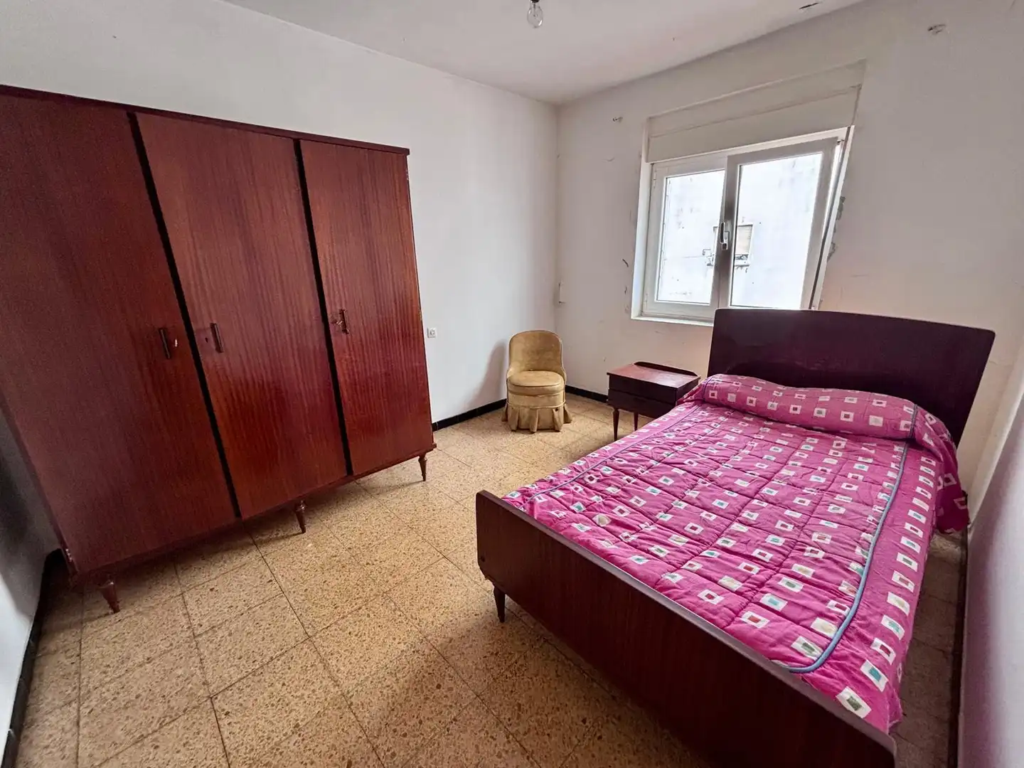 Habitación de Piso en venta en Gijón  con Amueblado y Horno