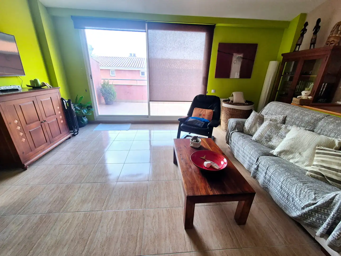 Sala de estar de Casa adosada en venta en Malgrat de Mar con Aire acondicionado, Calefacción y Jardín privado