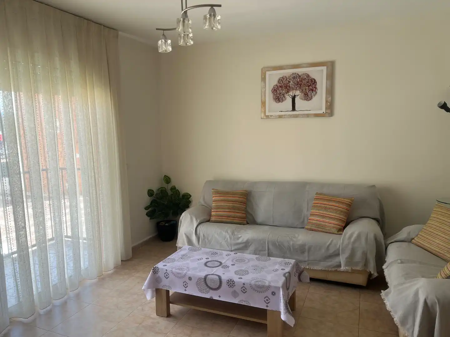 Sala de estar de Casa adosada en venta en Cambrils con Aire acondicionado, Terraza y Amueblado