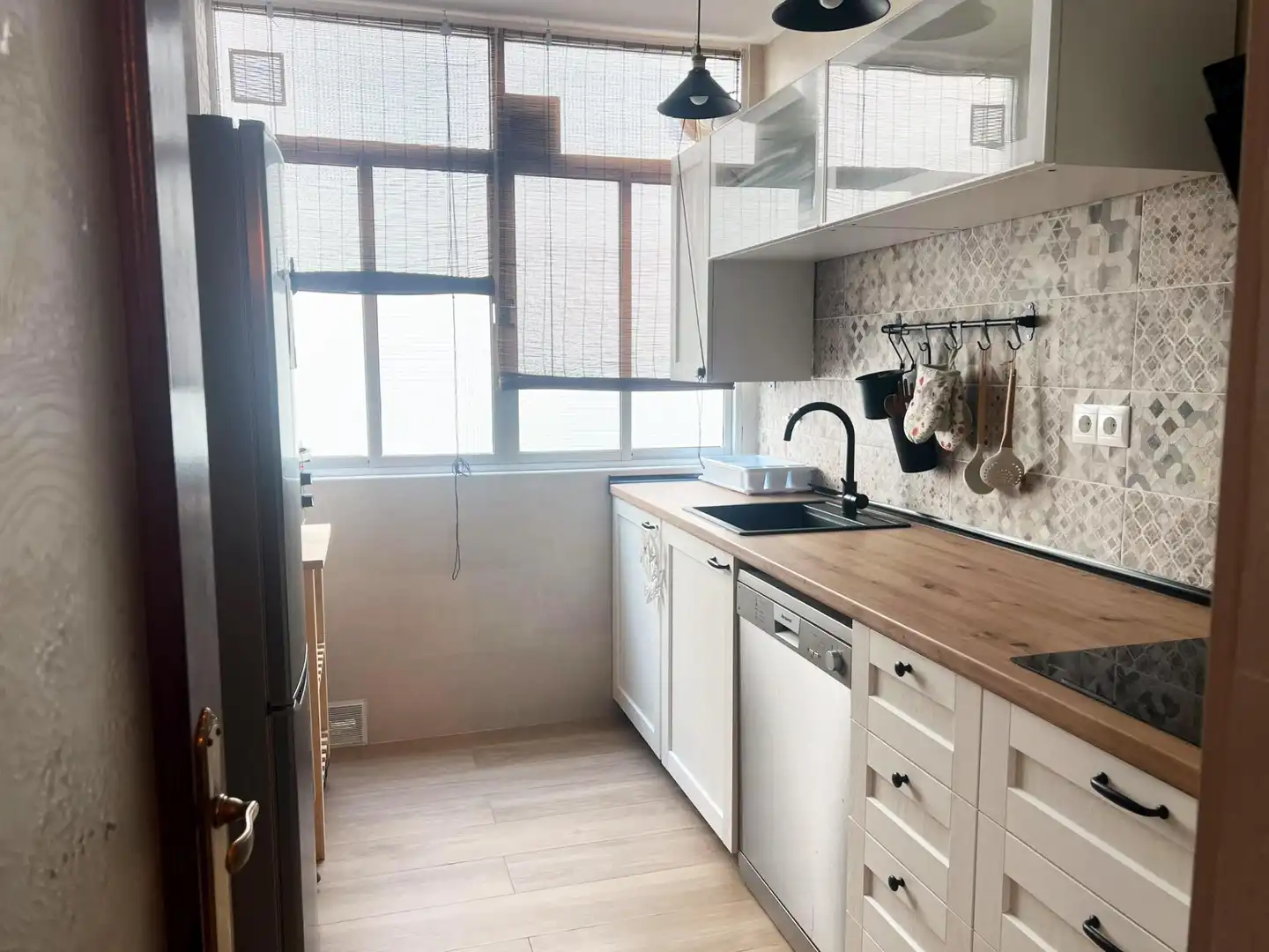 Kitchen of Flat for rent in Sevilla