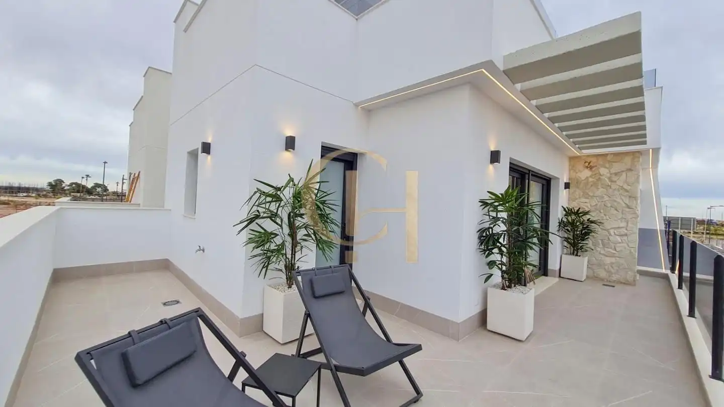 Terraza de Casa o chalet en venta en Los Alcázares con Calefacción, Terraza y Piscina