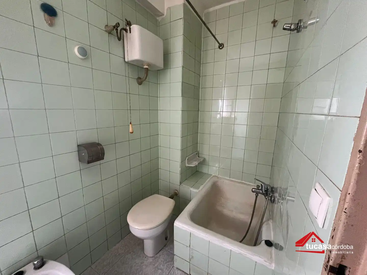 Bathroom of Flat for sale in Córdoba