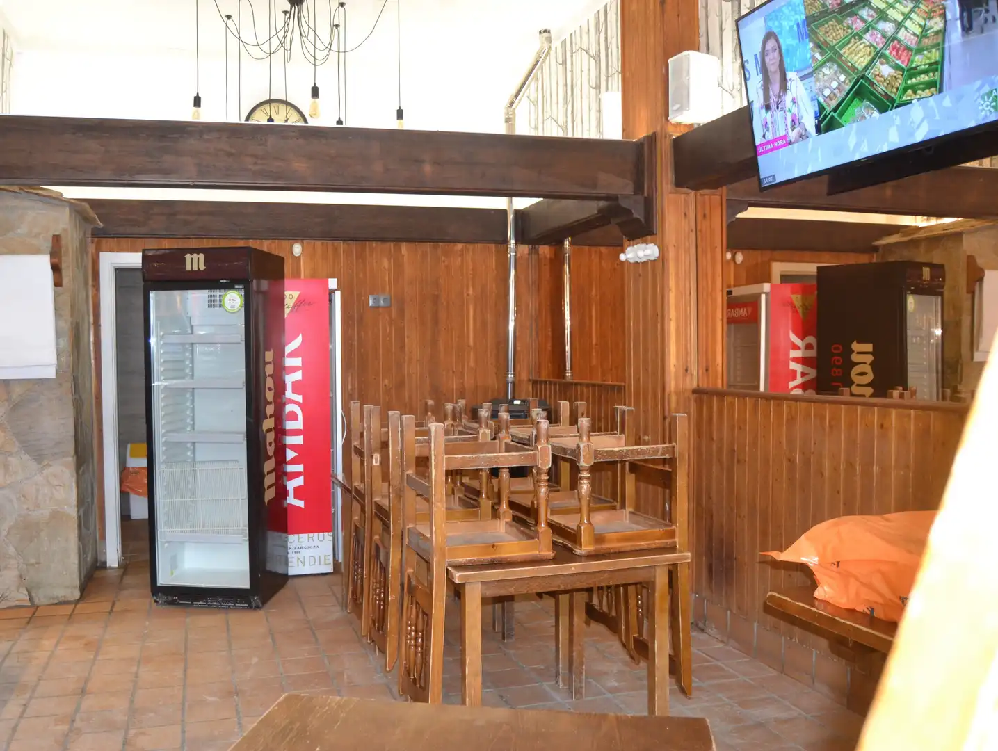 Commercial properties for sale in Aisa