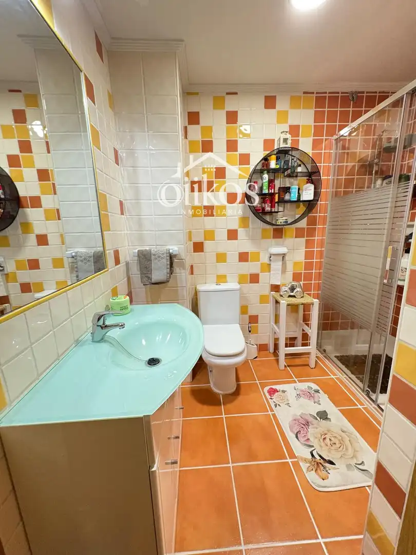 Badezimmer von Wohnung zum Verkauf in Salamanca mit Heizung