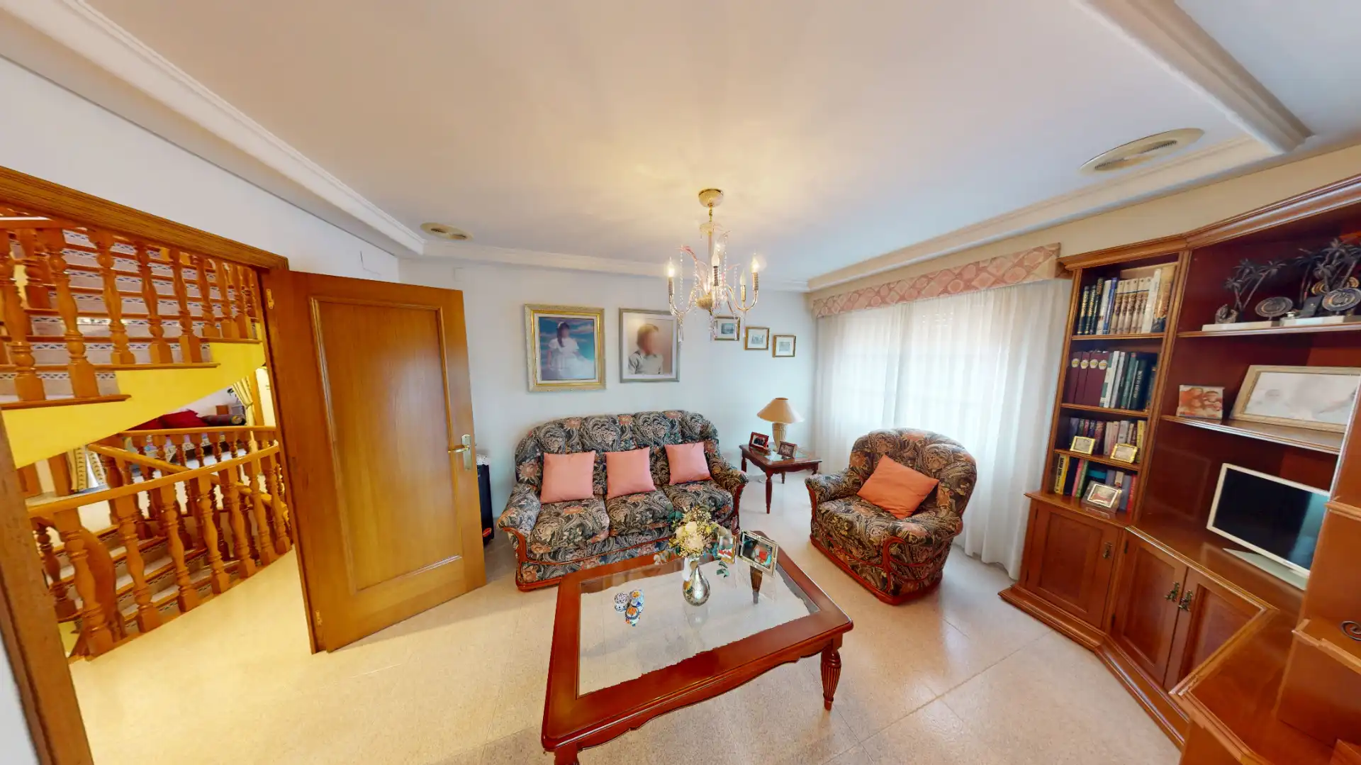 Sala d'estar de Casa o xalet en venda en Elche / Elx amb Aire condicionat, Calefacció i Jardí privat