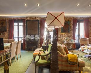 Living room of Apartment for sale in  Madrid Capital  with Air Conditioner, Heating and Balcony