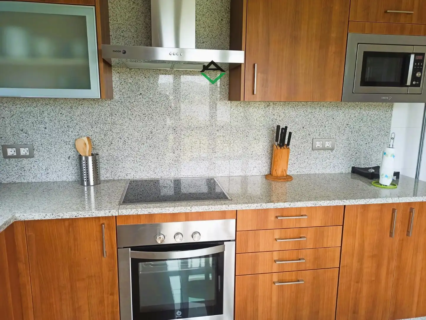 Cocina de Casa o chalet en venta en Cangas  con Terraza, Piscina y Amueblado