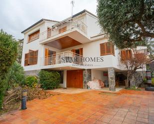 Exterior view of House or chalet for sale in Alella  with Heating, Terrace and Storage room
