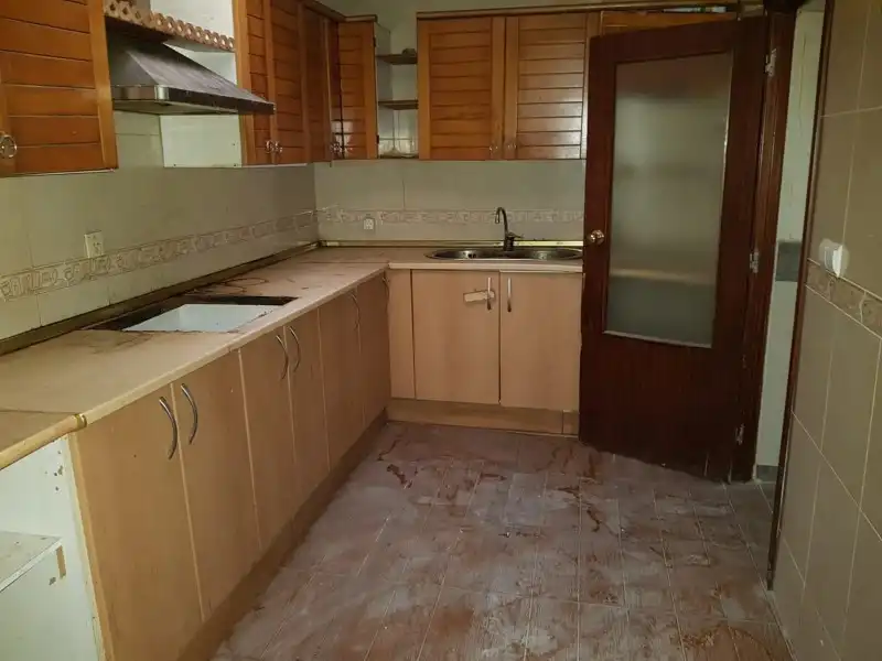 Cuina de Casa o xalet en venda en Hervás amb Jardí privat