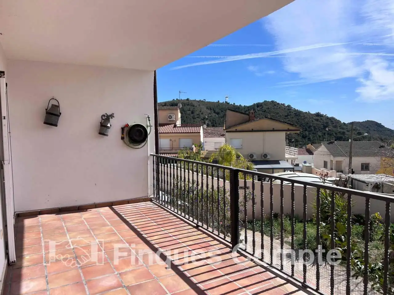 Vista exterior de Casa adosada en venda en Bonastre amb Calefacció i Terrassa
