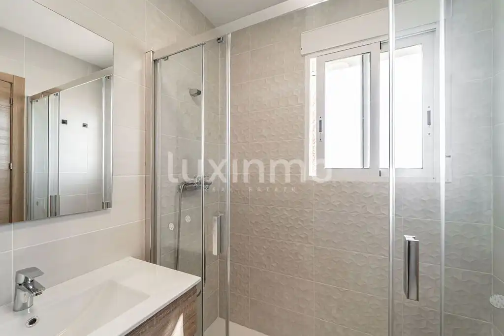 Bathroom of Detached homes for rent in Coloma  