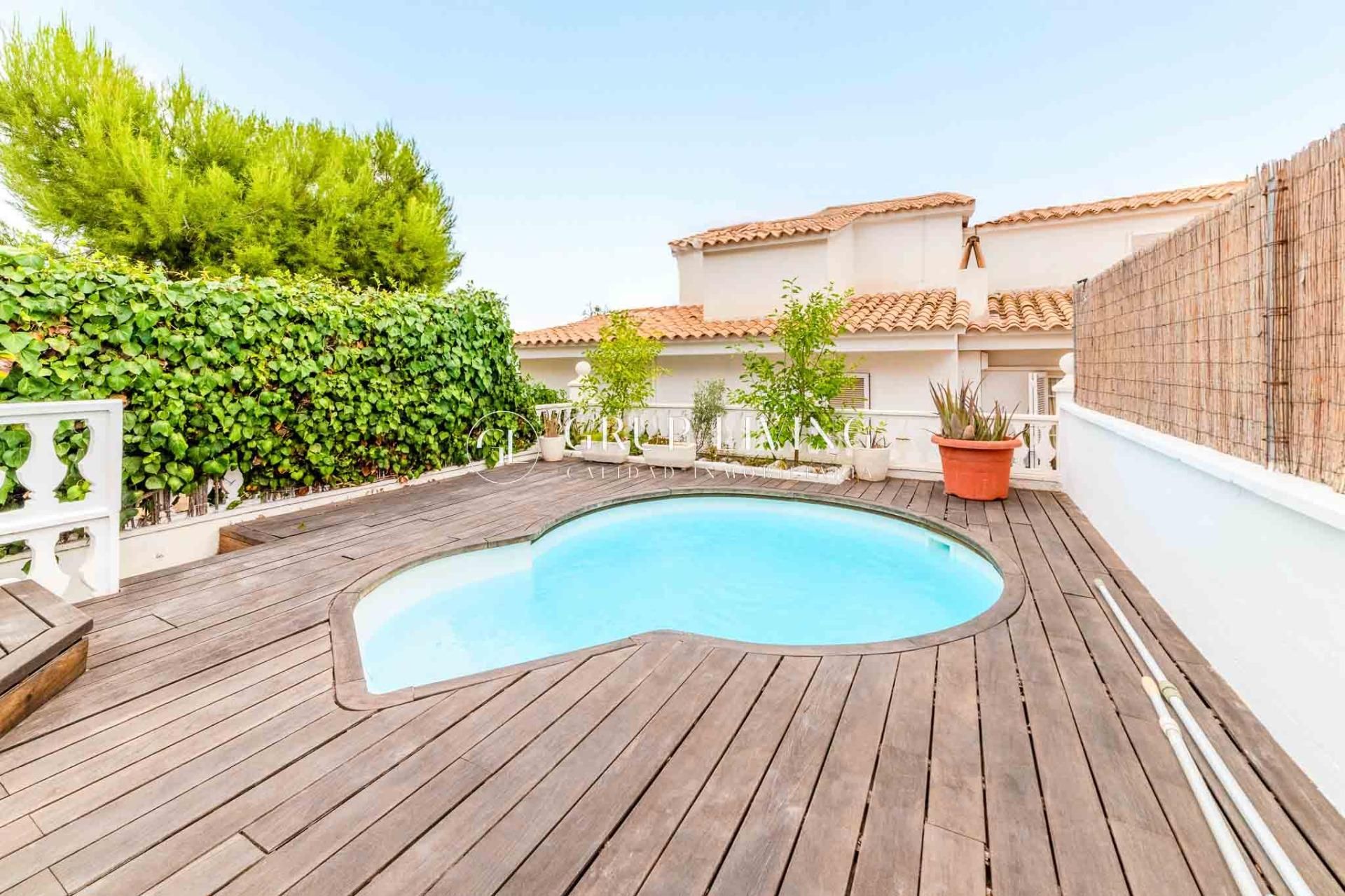 Piscina de Casa o xalet en venda en Sant Pere de Ribes amb Calefacció, Jardí privat i Terrassa
