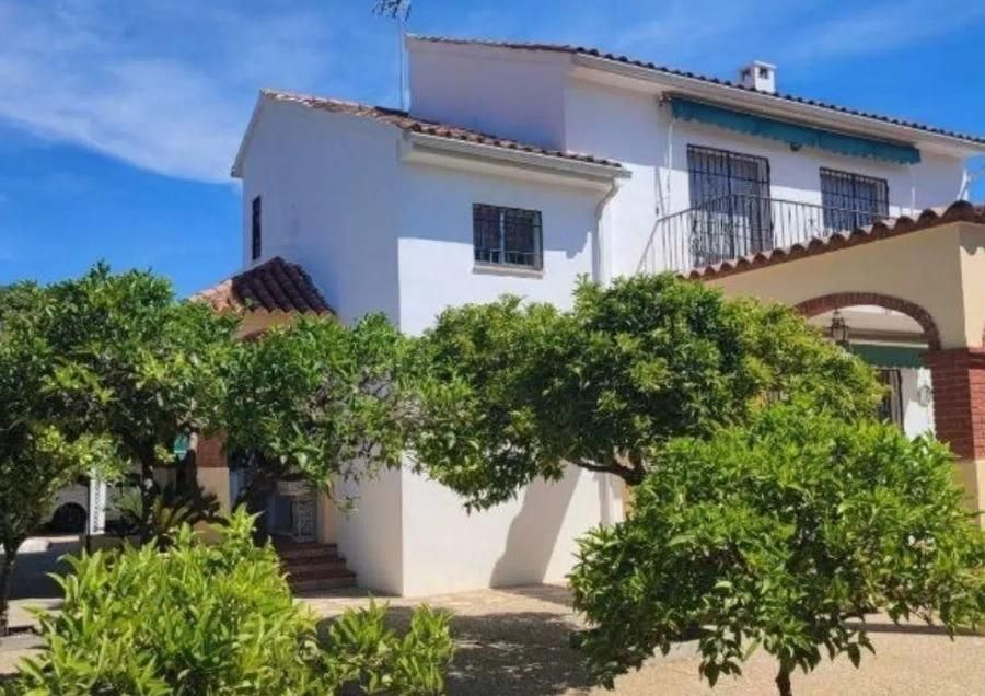 Exterior view of House or chalet to rent in  Córdoba Capital  with Air Conditioner, Heating and Private garden