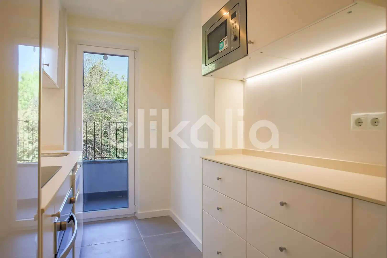 Kitchen of Flat for rent in Madrid  with Heating and Terrace