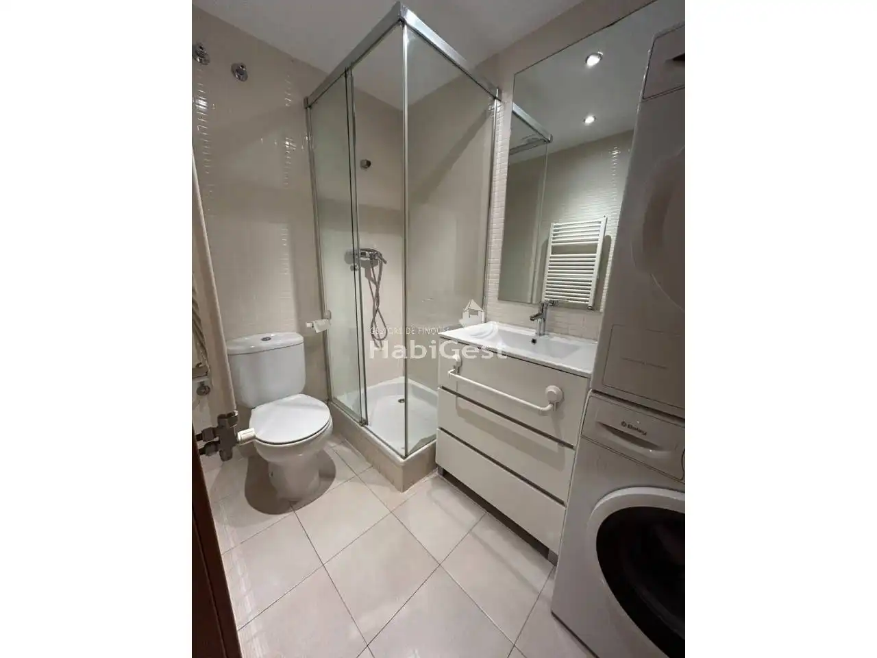 Baño de Piso en venta en Girona con Aire acondicionado, Calefacción y Parquet