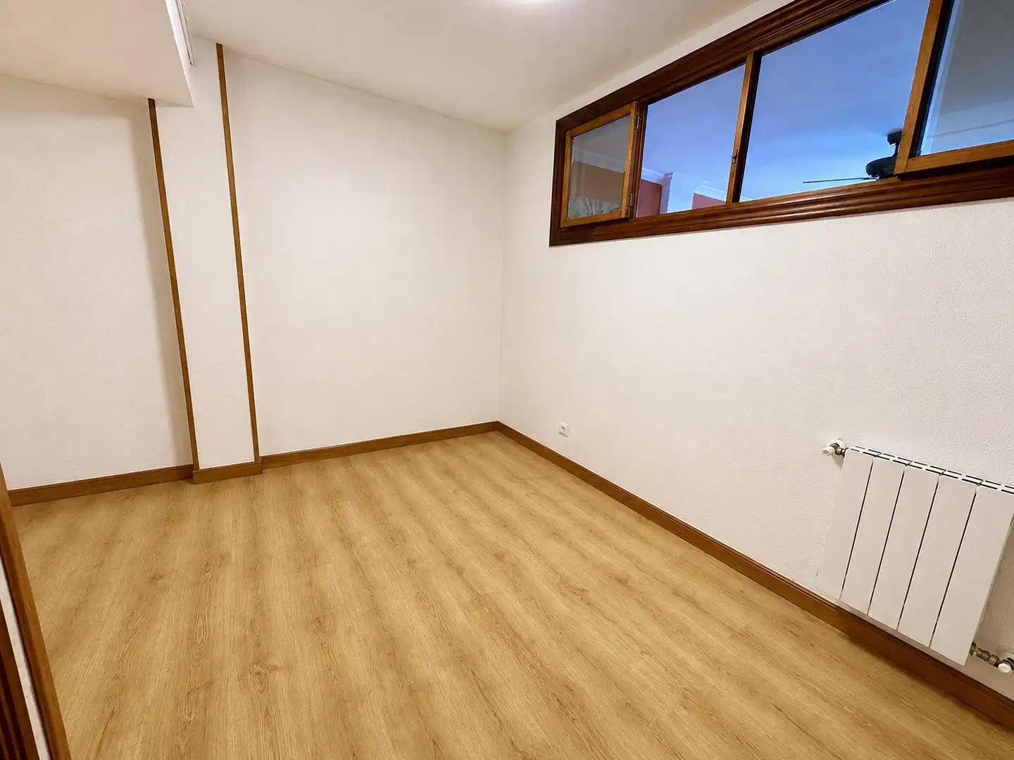 Habitación de Piso en venta en Colindres con Calefacción, Amueblado y Balcón