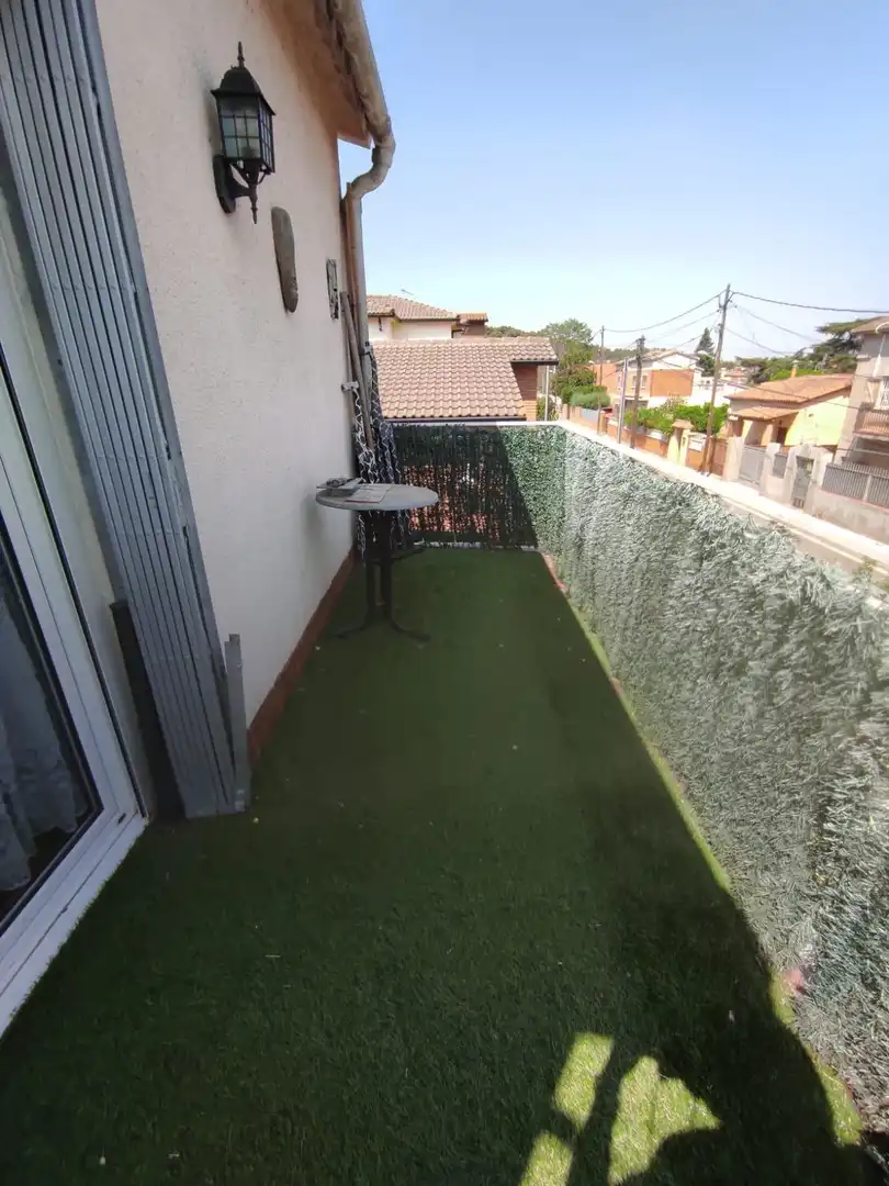 Terrassa de Casa o xalet en venda en Montcada i Reixac amb Calefacció, Terrassa i Piscina