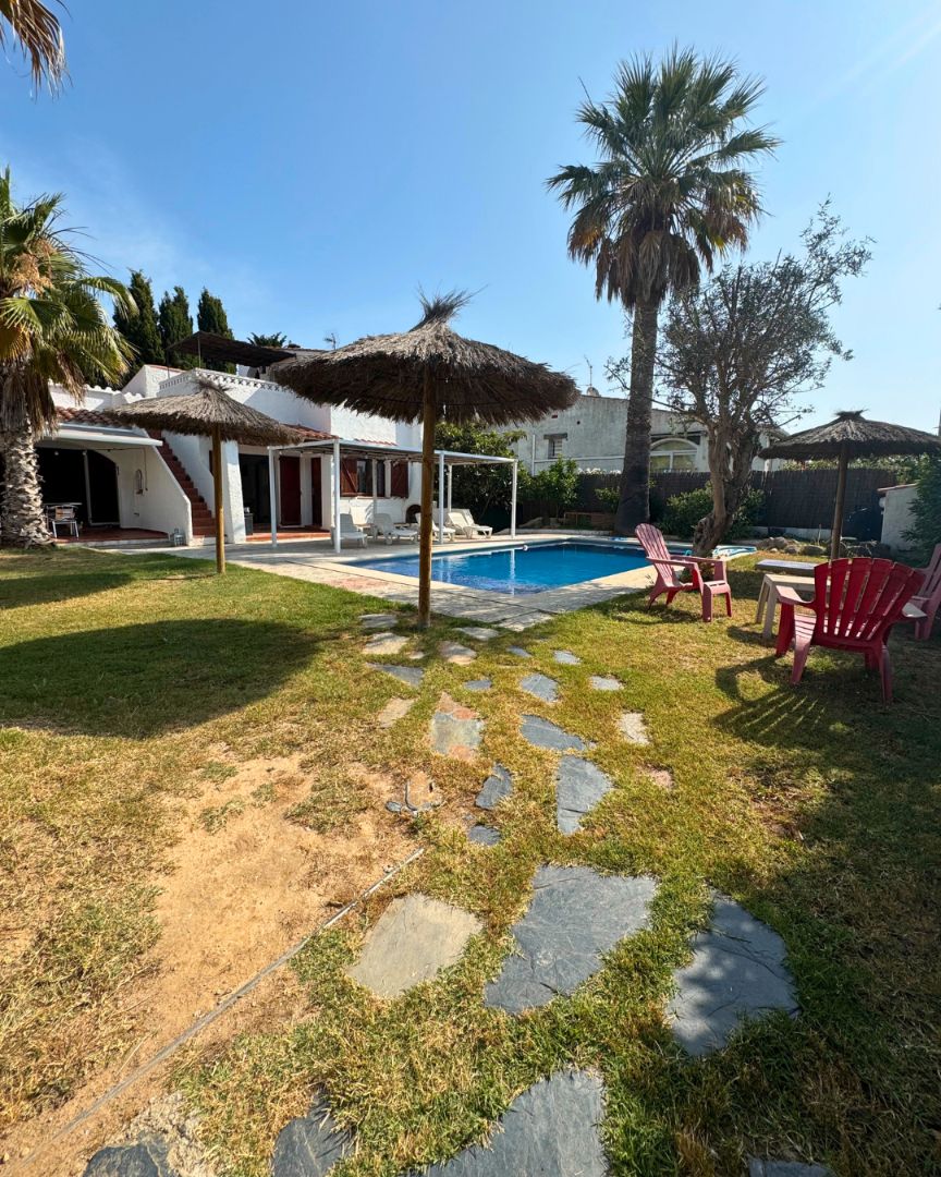 Garden of House or chalet for sale in Castelló d'Empúries  with Air Conditioner, Heating and Private garden