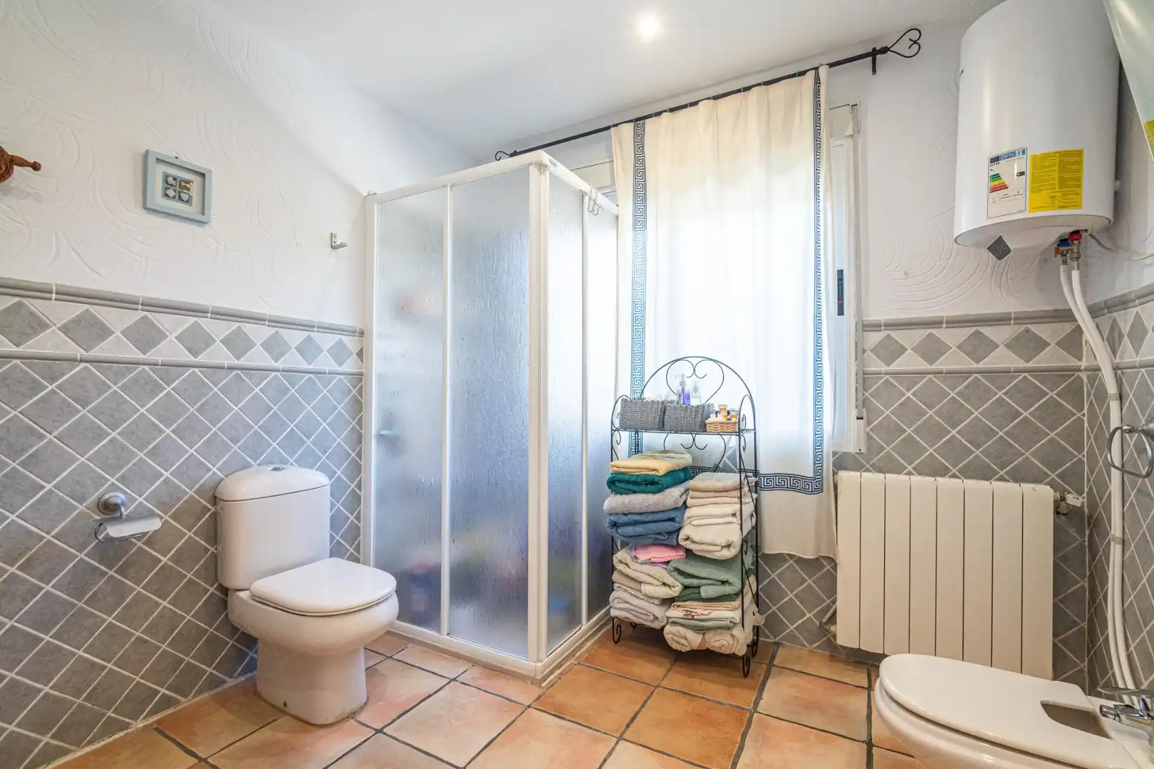 Bathroom of Houses for sale in Elche / Elx  with Air Conditioner, Heating and Private garden