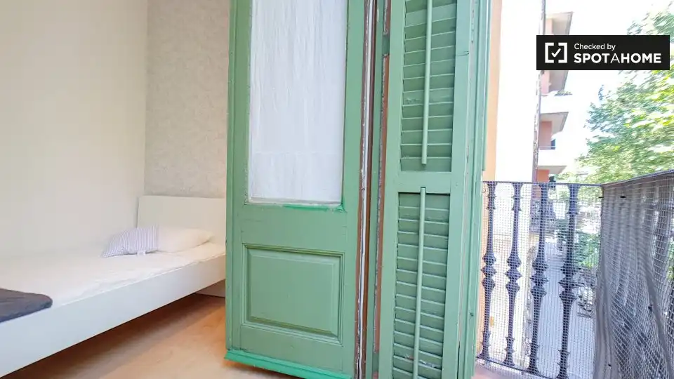 Habitación de Piso para compartir en Barcelona con Aire acondicionado, Calefacción y Terraza